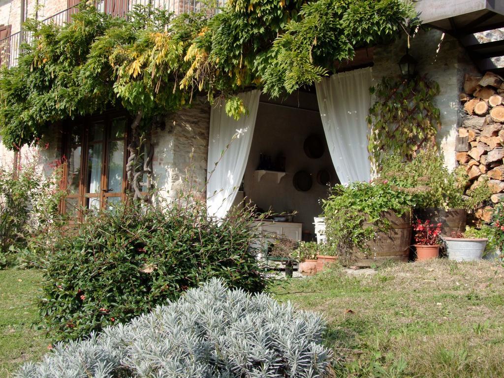 Casa Branzele Trezzo Tinella Exterior foto