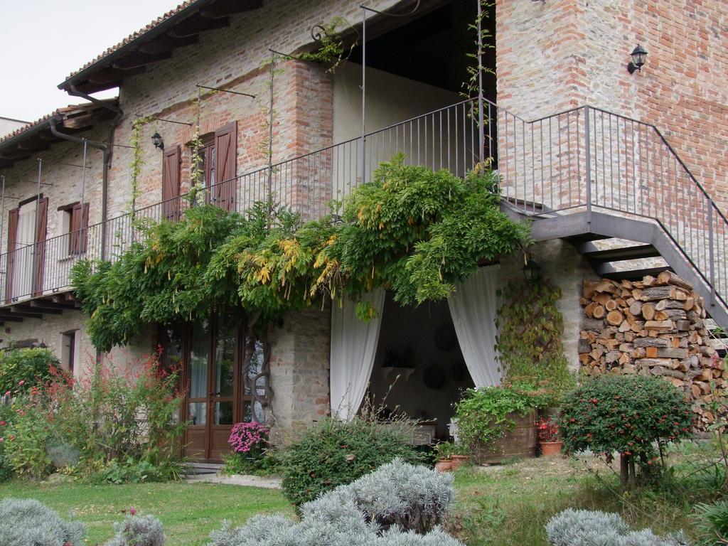 Casa Branzele Trezzo Tinella Exterior foto