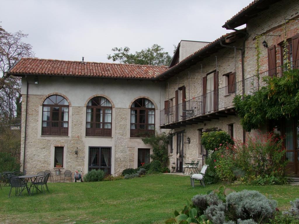 Casa Branzele Trezzo Tinella Exterior foto